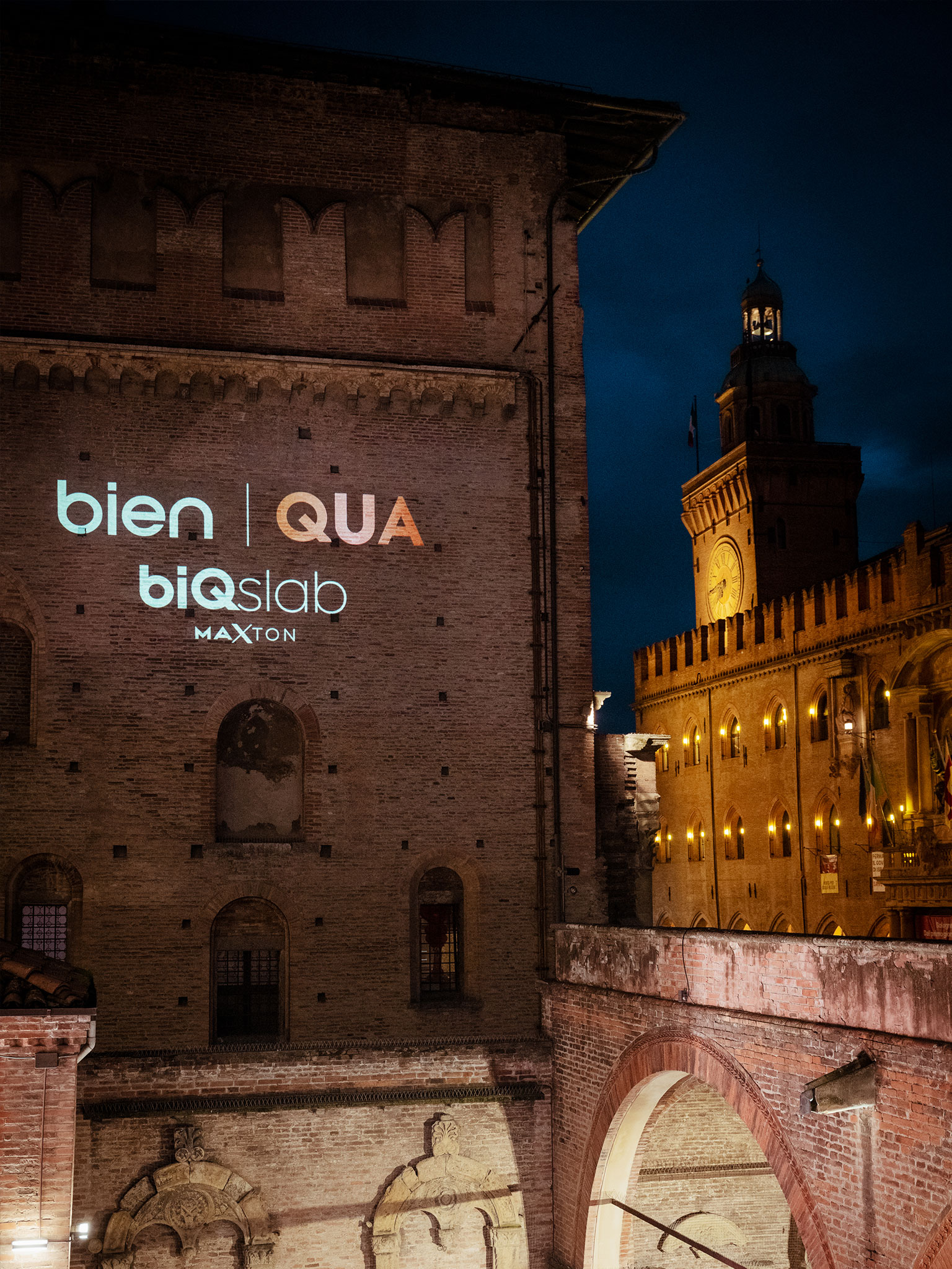 QUA Showcased Its Distinction at Cersaie 2025 with Its 7 mm Granite Series